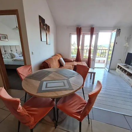 Franka * تْسْغيكفانِتْسا